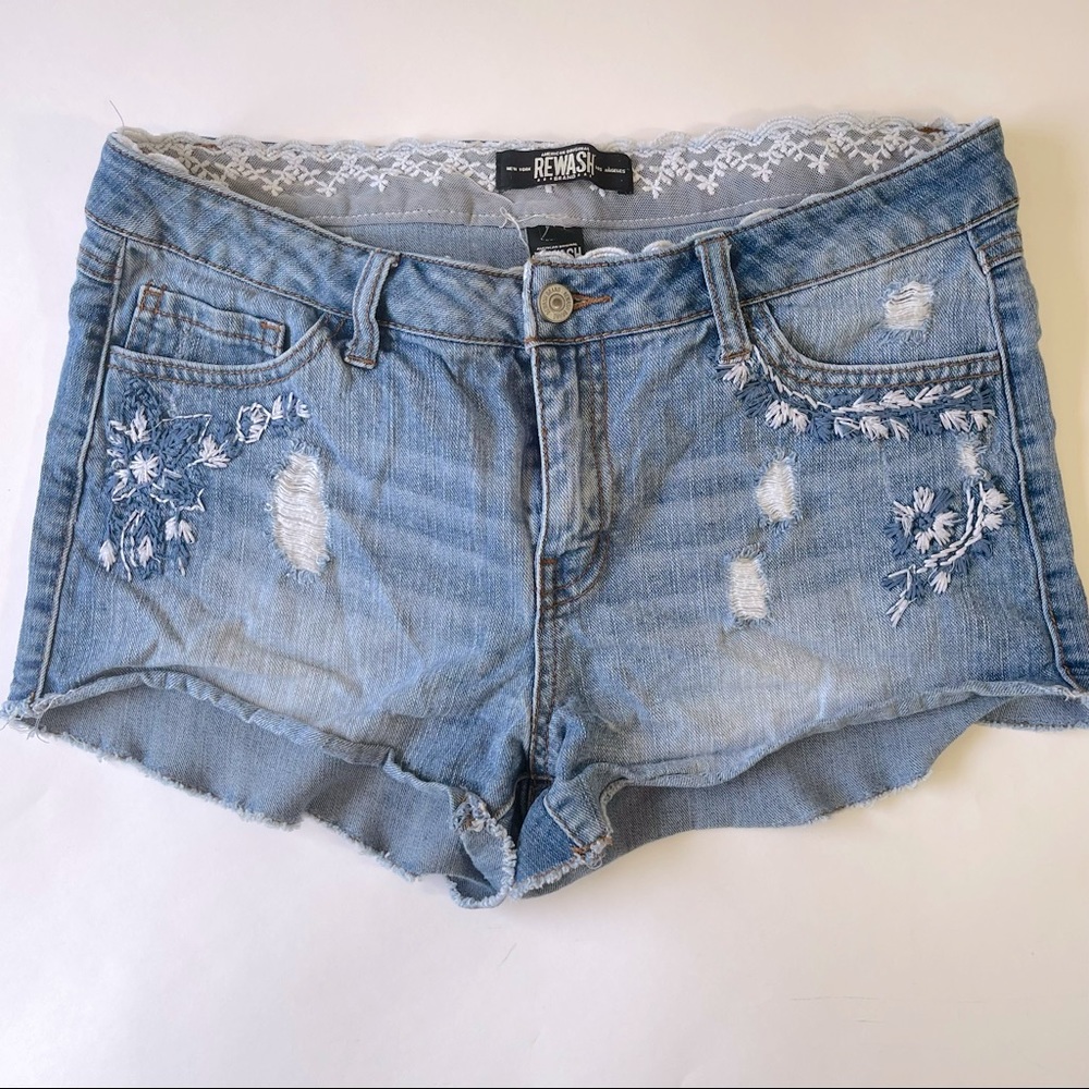 Rewash blue Jean embroidered shorts size 9/10